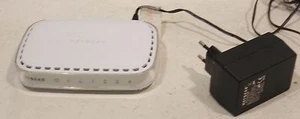 weisser Netgaer Router RP614 v4 mit Netzteil - Bild 1 von 5
