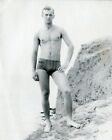 Vintage Photo HANDSOME PHYSIQUE MUSCLE MAN SHIRTLESS TRUNKS BULGE Gay