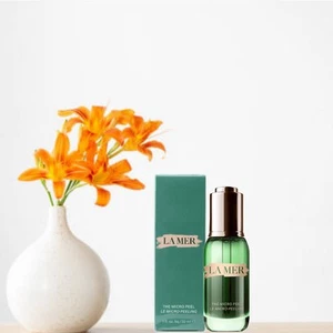La Mer The Micro Peel New & Sealed 1oz 30ml Pores Minimizing Wrinkles Treatment - Picture 1 of 4