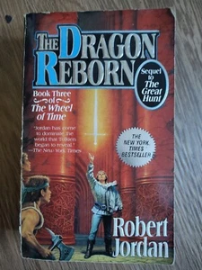 The Dragon Reborn Book Three of The Wheel of Time Robert Jordan  - Picture 1 of 3