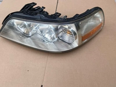 Farol lateral para motorista 2003-2011 Lincoln Town carro LH aftermarket - Imagem 1 de 4