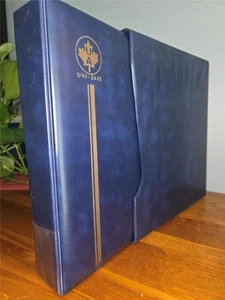 Uni-Safe 2" gepolstertes Dreiringbuch, gebraucht, blau, mit Schuber - Bild 1 von 1