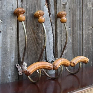 Antico set di 3 appendiabiti in legno curvato di faggio tornito francese del 1900 - Foto 1 di 10