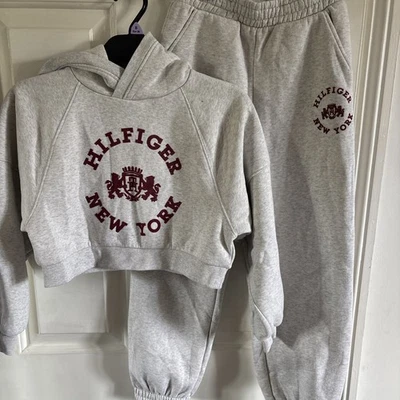 Girls Tommy Hilfiger Tracksuit Age 8 - Image 1 of 4