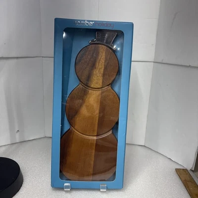 "Tabla de queso muñeco de nieve de madera Nambe Holiday con esparcidor de sombrero cromado 15""" Foto 1 de 4