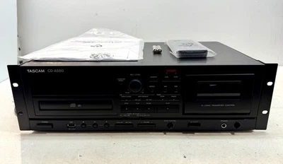 UNIDAD REPRODUCTOR DE CD/CASSETTE TASCAM. Foto 1 de 4