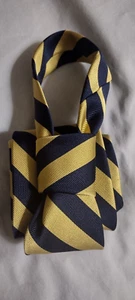 ASHFORD & BROOKS [LONDON] men's tie Navy & Yellow 100% Silk SHIPS FREE - Picture 1 of 6