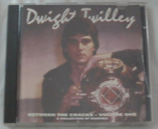 * DWIGHT TWILLEY - Between The Cracks: Volume One ( CD album) (USA)
