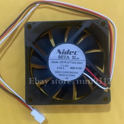 Nidec BETASL D07R-07T2S3 04A1 7V 0.05A 7015 7cm 3-wire cooling fan - Image 1 of 2