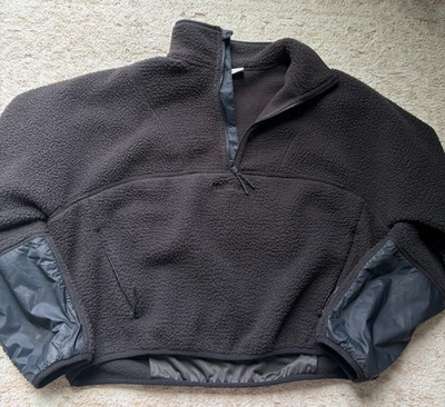 Vellón Pieper negro medio día talla grande - se vende por $195 Foto 1 de 3