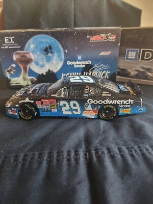 NASCAR Diecast 1/24 2002 Monte Carlo Kevin Harvick ET 20th Anniversary - Image 1 of 4