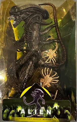 Movie Maniacs 6 revised ALIEN (from the movie) - McFarlane Toys NEW 2004 Cover
