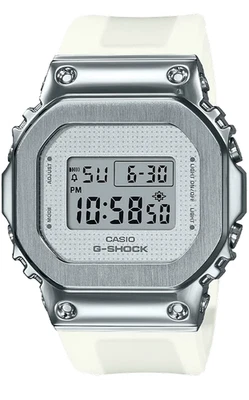 Reloj digital cuadrado Casio G-Shock semitransparente resina blanca GMS-5600SK-7 Foto 1 de 3