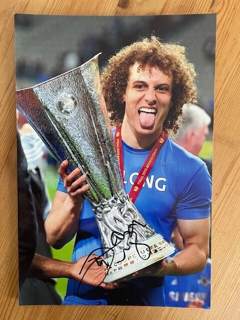 DAVID LUIZ SIGNED CHELSEA 2013 EUROPA CUP CHAMPIONS 12 X 8 PHOTO  2 - Image 1 of 1