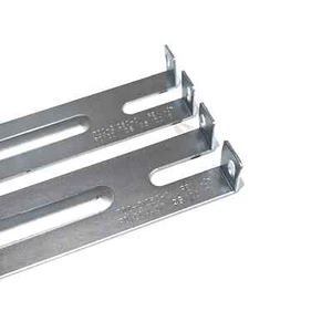 Paire de rails extérieurs 19" Cisco Nexus série 2000 FoxConn 700-31260-01 - Photo 1/4