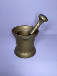 Vintage Gusseisen Mörser und Stößel 8 Pfund 5 "hoch 5,5" breit - Bild 1 von 3