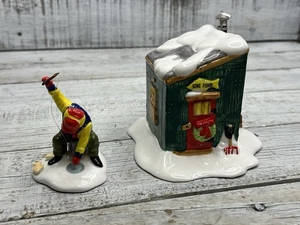 Juego de 2 pescadores vintage Dept 56 Snow Village #5163-2 "pescado fresco congelado" COMO ESTÁ - Imagen 1 de 24