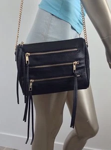 BRAND NEW black hand bag with gold zips leather look with gold chain strap - Picture 1 of 6