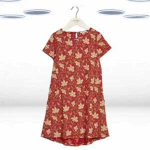 Ex Fat Face Women’s Simone Stitchwork Floral Jersey Dress in Red (Defect) - Picture 1 of 2