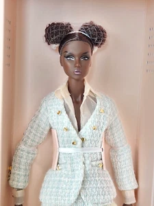 Integrity Toys - The NU Classic - Lilith Blair - Picture 1 of 13