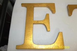 Letrero alfabeto industrial letra "E" de resina fundida de 10 pulgadas de alto T-5 - Imagen 1 de 6