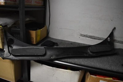 Ford Transit Connect 2013-2019 panel de lanzadera OEM de fábrica Foto 1 de 4