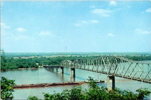 Postkarte MO Hannibal Mark Twain Memorial Bridge Flussschiff Missouri - Bild 1 von 2
