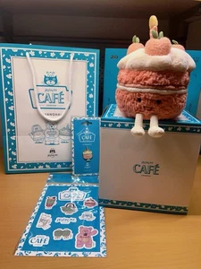 Jellycat Shanghai EXCLUSIVE Melbie Peach Cake TOY & BOX, BAG, BADGE, STICKERS - Picture 1 of 9