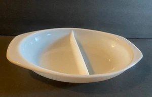 Vintage Pyrex 1063 White Milk Glass 1.5 Quart Oval Divided Serving Dish - Picture 1 of 5