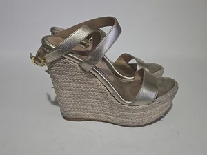 Stuart Weitzman Alex Platform 5.5" Wedge WOVEN RAFFIA GOLD LEATHER  7 $499 - Picture 1 of 9