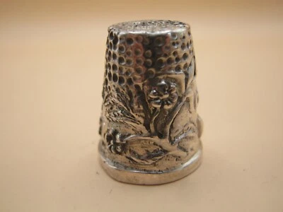 Novelty English Hallmarked Sterling Silver  Thimble With Nouveau Flowers - Image 1 of 4