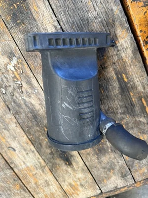 08-10 Ford F250 F350 F450 6.4l carcaça de enchimento de óleo pescoço fabricante de equipamento original 1847917C1 Powerstroke - Imagem 1 de 4