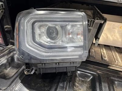 OEM| 2016-2018 GMC Sierra 1500 Faro LED (derecha, pasajero) lastre incluido Foto 1 de 4