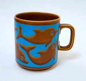 TAZA RETRO ORIGINAL VINTAGE HORNSEA INGLATERRA JOHN CLAPPISON DELFÍN - Imagen 1 de 6