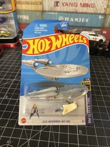 2024 Hot Wheels #4 HW Screen Time 2/10 Star Trek U.S.S ENTERPRISE NCC-1701 White - Picture 1 of 4