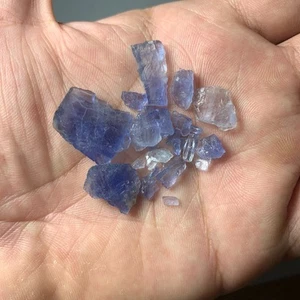 Natural Blue Sodalite (Hackmanite) Faceted Grade Rough Lot for Cutting-42.40 Ct - Picture 1 of 10