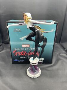 Diamond Select Marvel Premier Collection Spider-Gwen Resin Statue