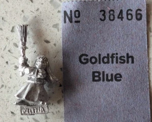 Citadel C11 Halfling Slackjaw Hobbits Games Workshop Metal Halflings Female 1985 - Picture 1 of 3