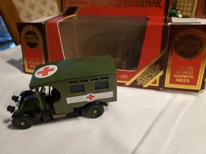 Matchbox , 2 Stück , Models of Yesteryear , Y25 Renault AG  "Britisch Red Cross" - Bild 1 von 7