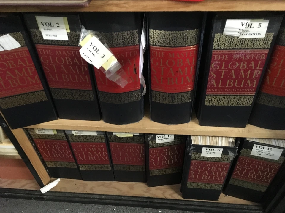 En todo el mundo: Bonita colección de estampillas - LIQUIDACIÓN POR PAÍS Envío gratuito DEBE LEERSE Foto 1 de 4