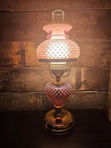 Vintage antike authentische Fenton Cranberry Schuhnagel opalisierend 21" GWTW Lampe - Bild 1 von 16
