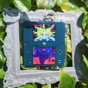☆Yu-Gi-Oh! Stagione 0 Yami Yugi DS Console Gioco Portachiavi Toei Yugioh Anime Charm☆ - Foto 1 di 2