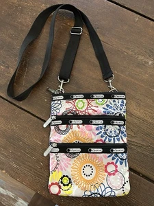 LeSportsac Crossbody 3 Zipper Shoulder Bag Adjustable Strap 9.5" x 7.5" - Picture 1 of 4