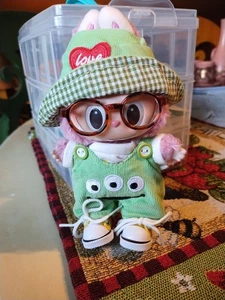 Authentische PopMart Labubu die Monster aufregende Macaron Serie - Litschi Beere - Bild 1 von 16