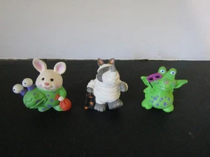 Hallmark Halloween Merry Miniature Rinoceronte Mummia e Alieni - Foto 1 di 3