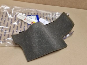 Aislamiento del motor derecho Volvo S60 Mk1 2000-2009 8667031 genuino nuevo OEM - Imagen 1 de 14