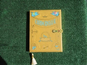 Disney Store Archivi Collezione Cenerentola Bordo Oro Diario Quaderno - Foto 1 di 9