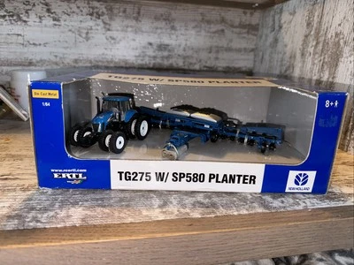 1/64 Scale New Holland TG275 Tractor With SP580 16 Row Planter Die-cast Ertl - Image 1 of 4