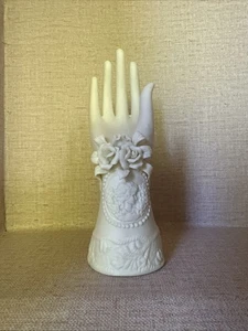 Vintage Viktorianische Biskuitporzellan Handskulptur.  Ring oder Armband Display - Bild 1 von 10