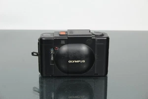 Olympus XA 35mm Point & Shoot Film Camera - Bild 1 von 7
